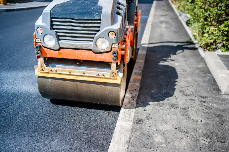 asphalt paving